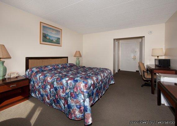 Rodeway Meadowlands Inn 2*